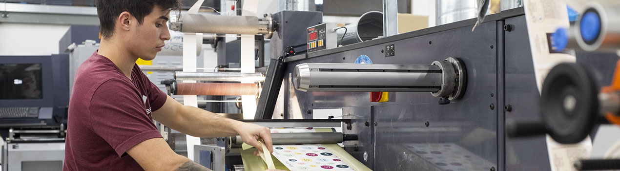 Machine d'impression d'étiquettes adhésives