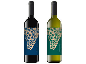Etiquettes bouteilles vins